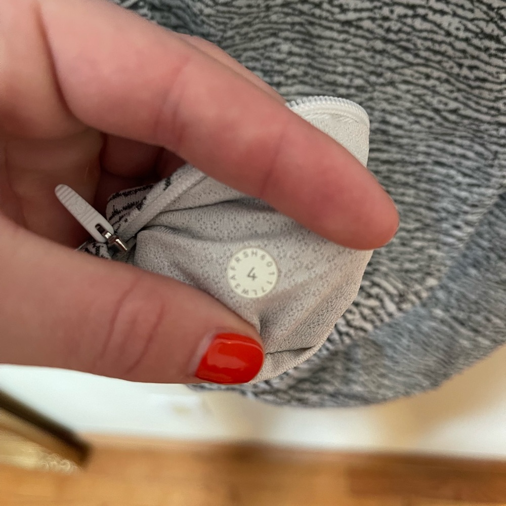 Lululemon Thin Pullover Hoodie - image 3